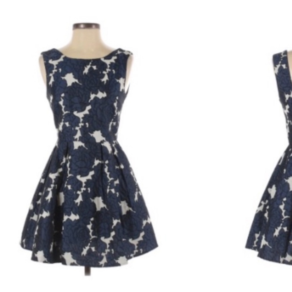 Beautiful Patterned dark blue and white Dress - Picture 12 of 13